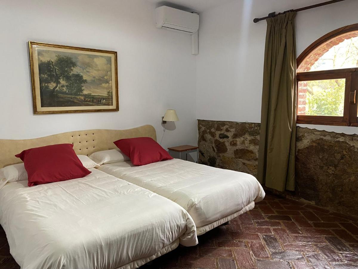 Casas Rurales Monasterio De Rocamador Almendral Екстер'єр фото